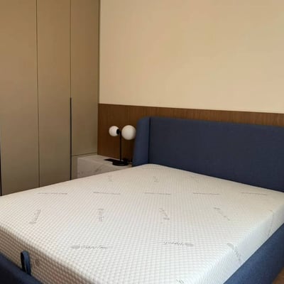 Alquiler de un amplio apartamento de 3 habitaciones, 86 m², Belgrado, Serbia